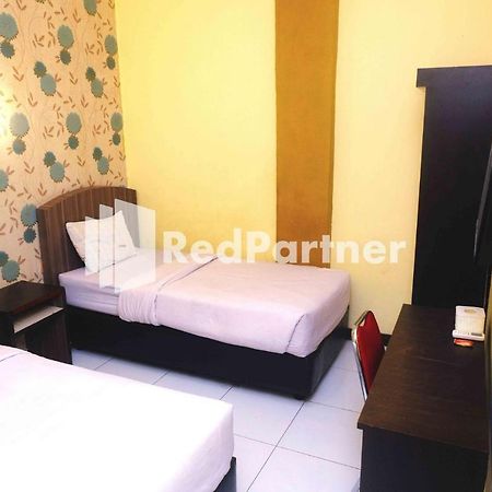 Hotel Permata Makassar Mitra Reddoorz Balangberu Eksteriør bilde
