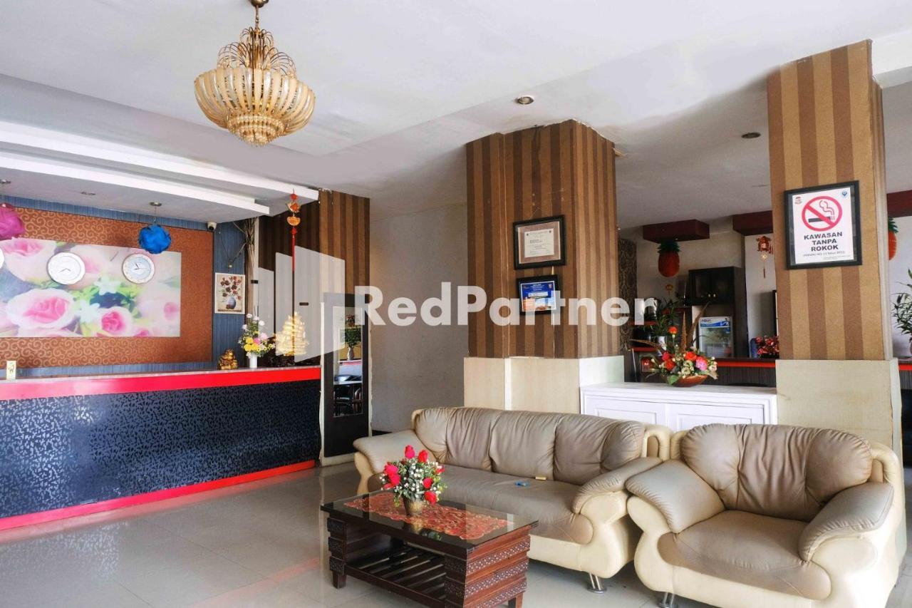 Hotel Permata Makassar Mitra Reddoorz Balangberu Eksteriør bilde
