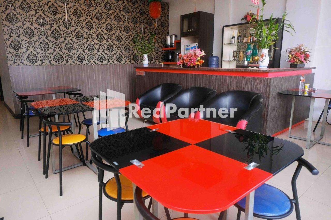 Hotel Permata Makassar Mitra Reddoorz Balangberu Eksteriør bilde
