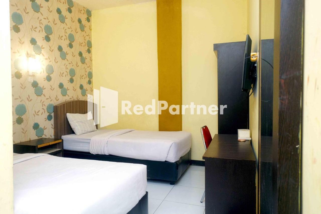 Hotel Permata Makassar Mitra Reddoorz Balangberu Eksteriør bilde