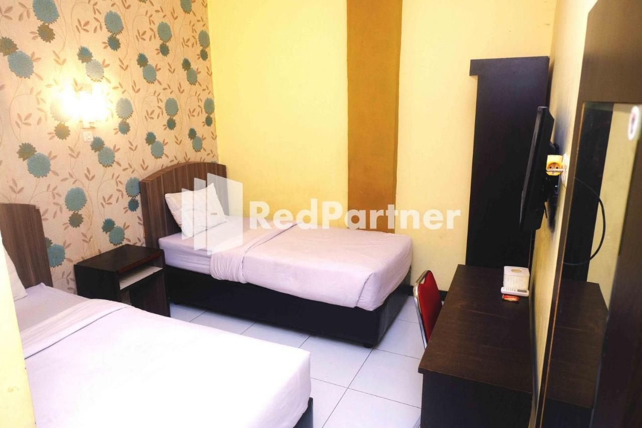 Hotel Permata Makassar Mitra Reddoorz Balangberu Eksteriør bilde