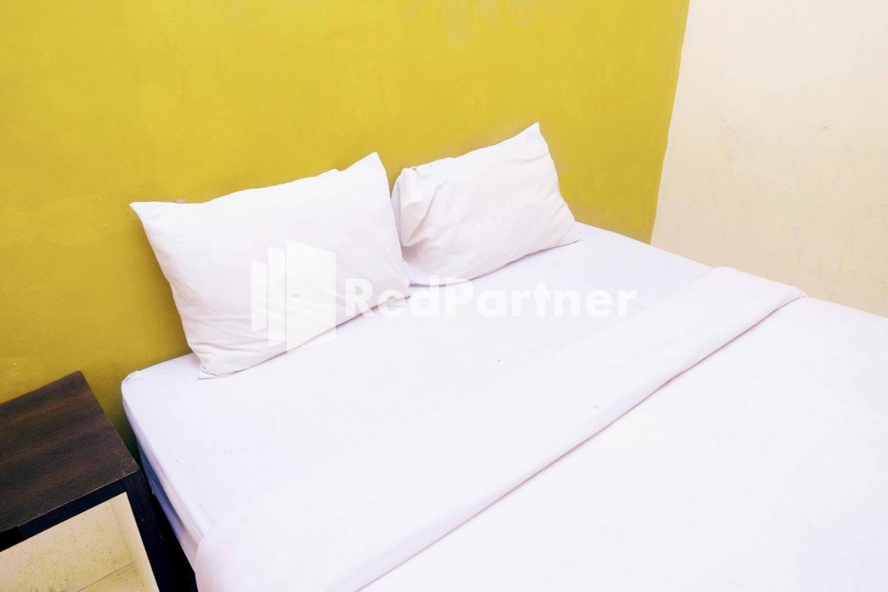 Hotel Permata Makassar Mitra Reddoorz Balangberu Eksteriør bilde